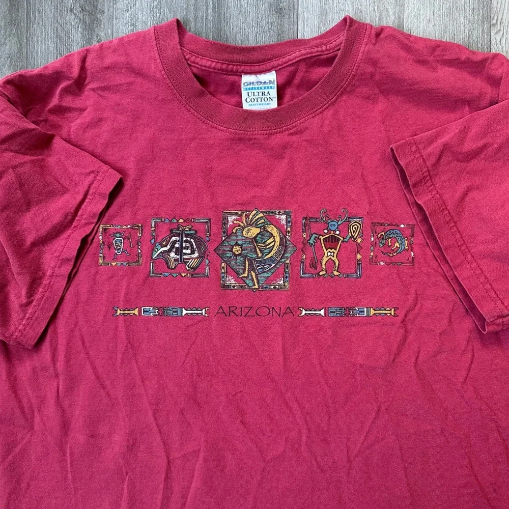 Vintage Faded Red Arizona‎ Native American Surf Graphic T-Shirt Gildan sz L